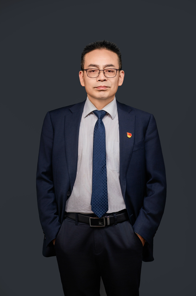 赵 云 德（党委副书记、副董事长、总经理）
